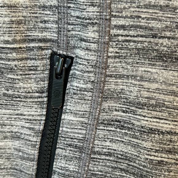 Lululemon Define Full Zip Jacket women’s size 6 Heathered Grey Black Luon - Picture 6 of 14